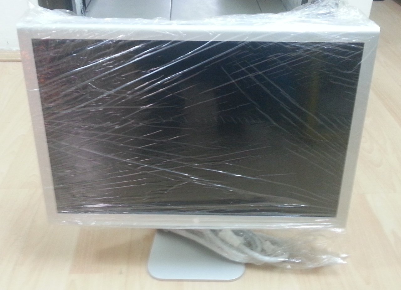 Apple 20'' Cinema Display Ekran