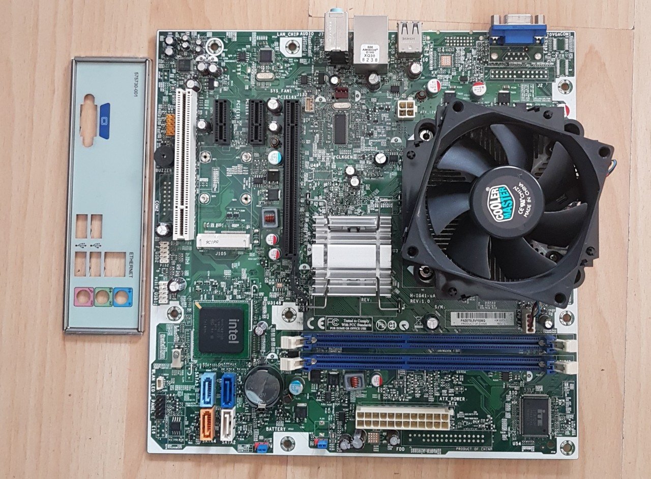 Foxconn  H-IG41-UATX 775Pin Ddr3 E7500 İşlemci Hediyeli Anakart